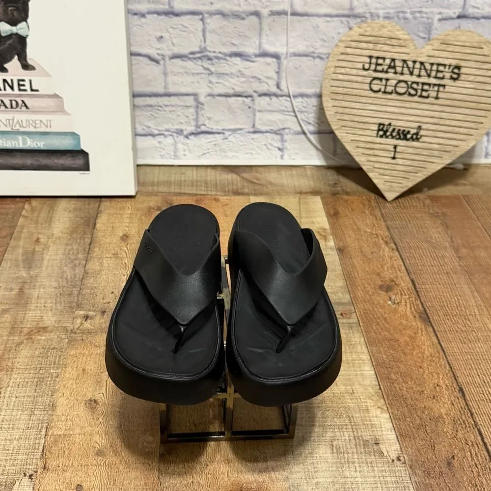 Woman's Sandals Crocs Getaway Platform Sandal size 11 hard to find